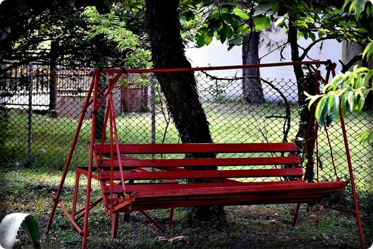 Guest House Qedi Jvari Εξωτερικό φωτογραφία